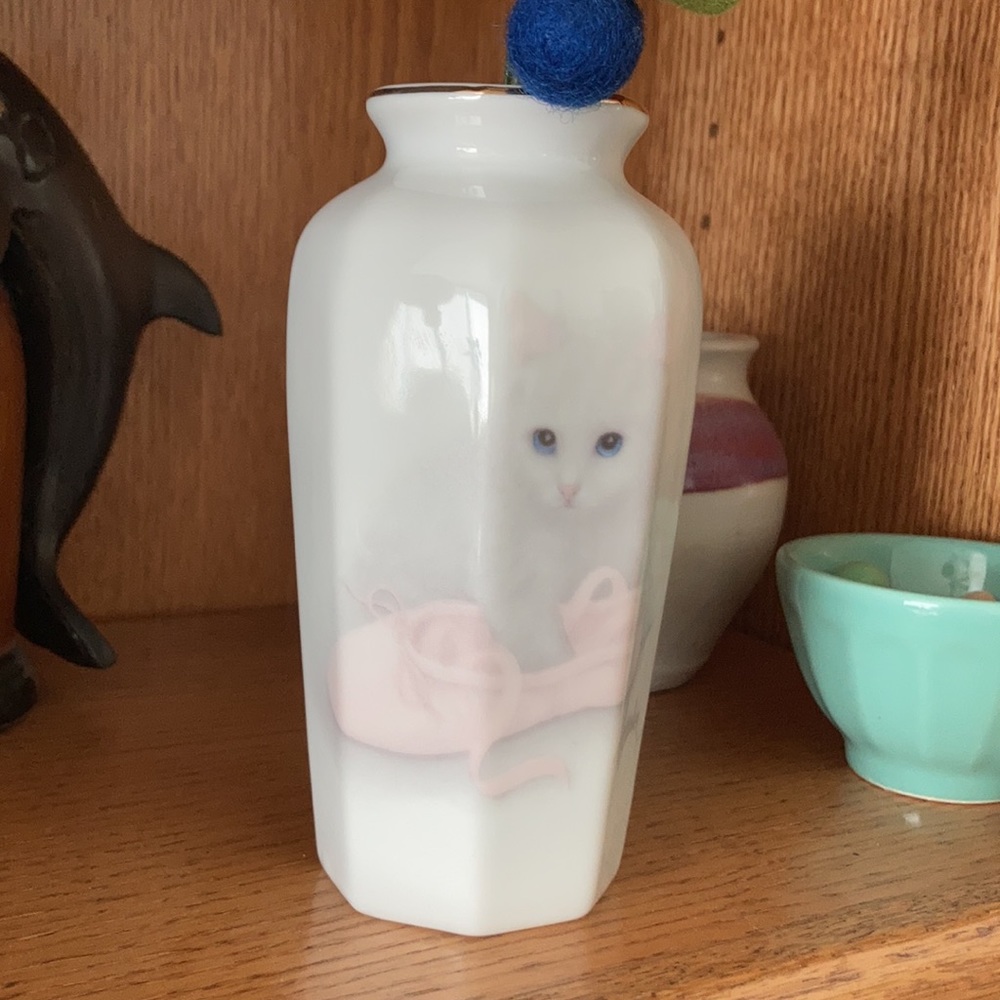 Vintage Otagiri Bob Harrison kitten vase - Picture 3 of 7